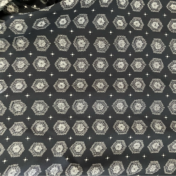 JOIE Izzy 100% Silk Black Geometric Print Tunic Blouse Small - Picture 5 of 7